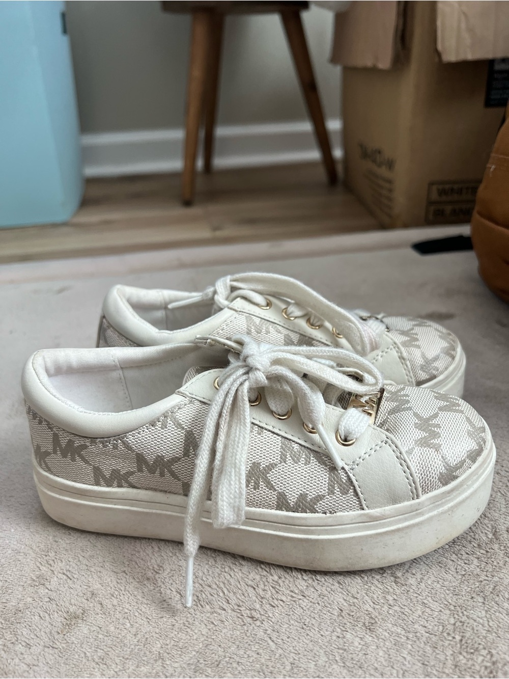 Michael Kors Kids Beige MK Logo Platform Sneakers